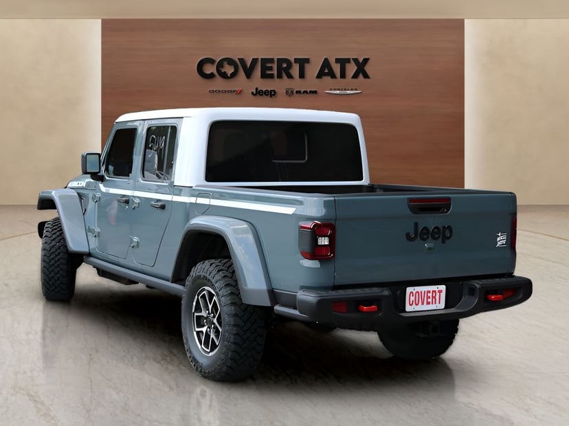 2026 Jeep Gladiator - Image 3