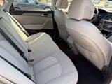 2017 Hyundai Sonata Hybrid - Preview 4