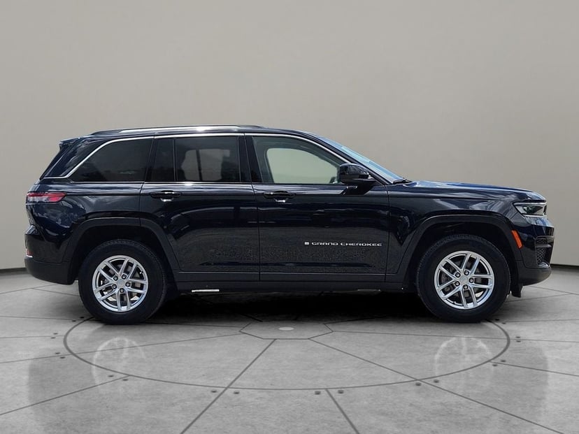 2023 Jeep Grand Cherokee - Image 1