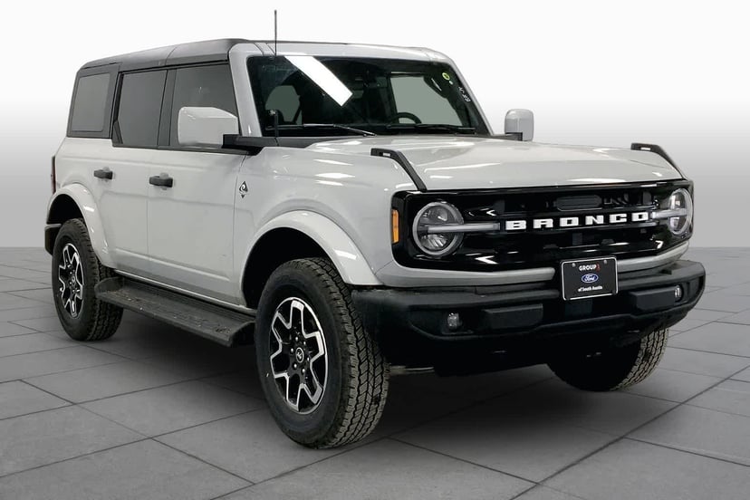 2026 Ford Bronco - Image 1
