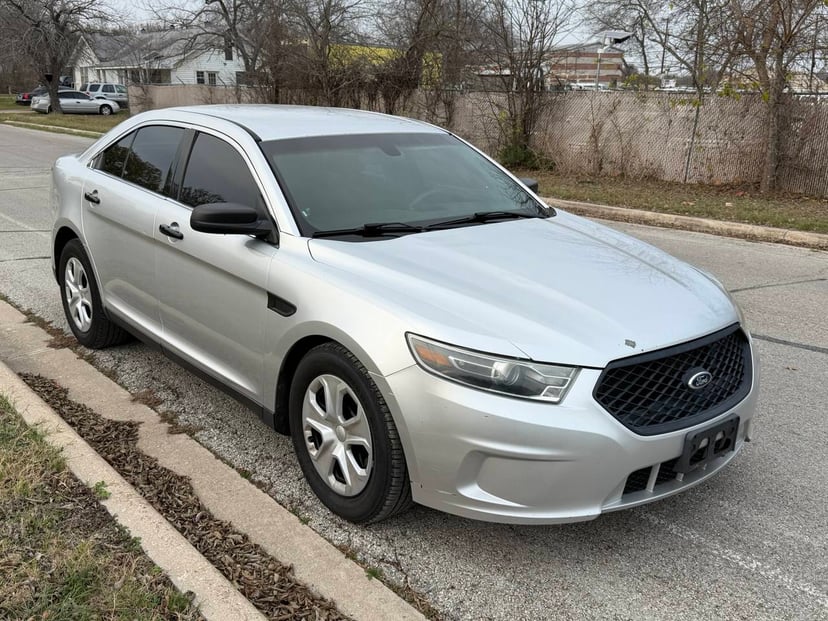 2014 Ford Taurus - Image 1