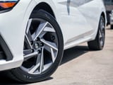 2025 Hyundai Elantra - Preview 2