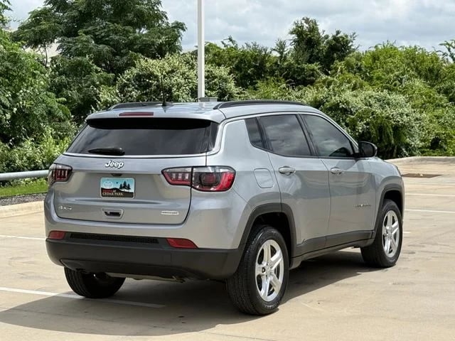 2024 Jeep Compass - Image 2