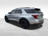 2023 Ford Explorer - Preview 7