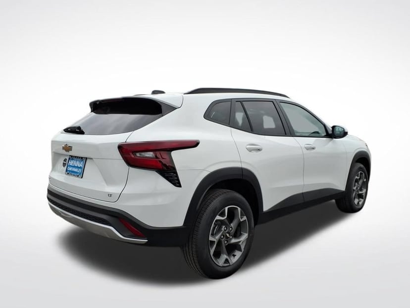2026 Chevrolet Trax - Image 2