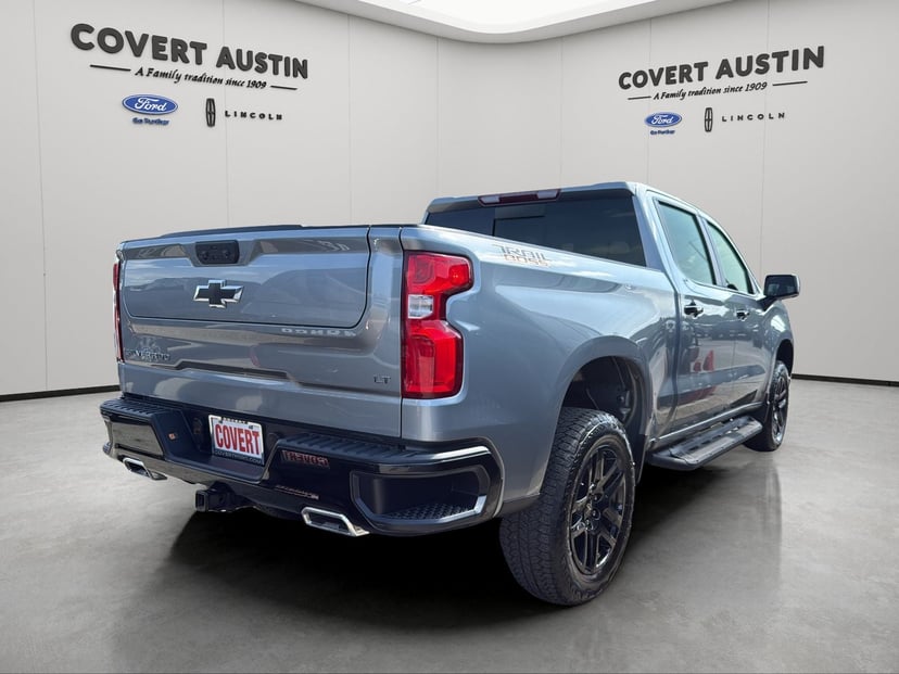 2026 Chevrolet Silverado 1500 - Image 2