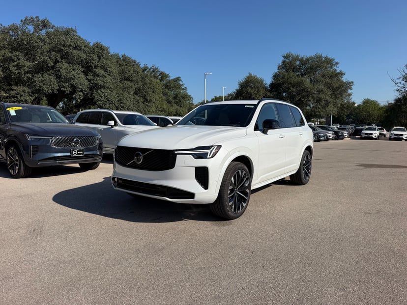 2027 Volvo XC90 - Image 1