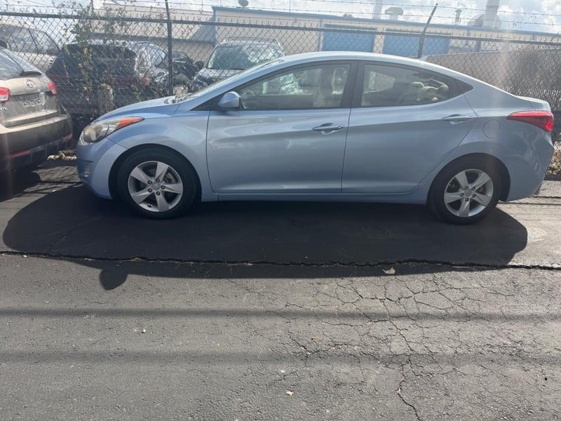 2012 Hyundai Elantra - Image 1