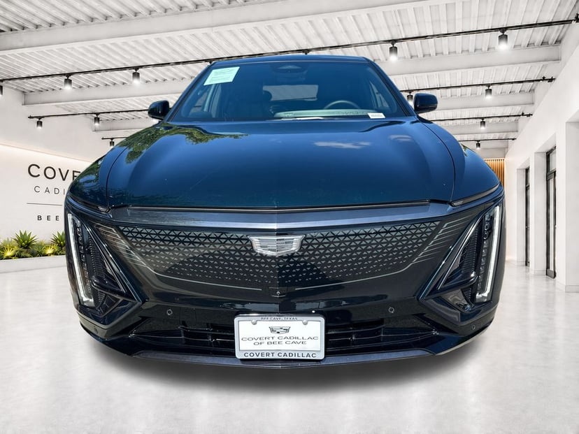 2024 Cadillac LYRIQ Sport - Image 3