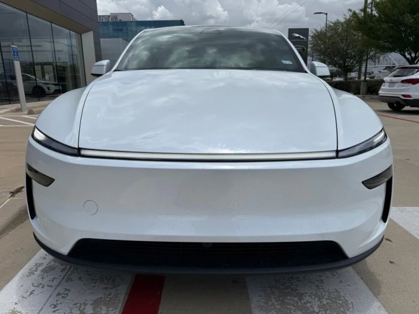 2026 Tesla Model Y - Image 3