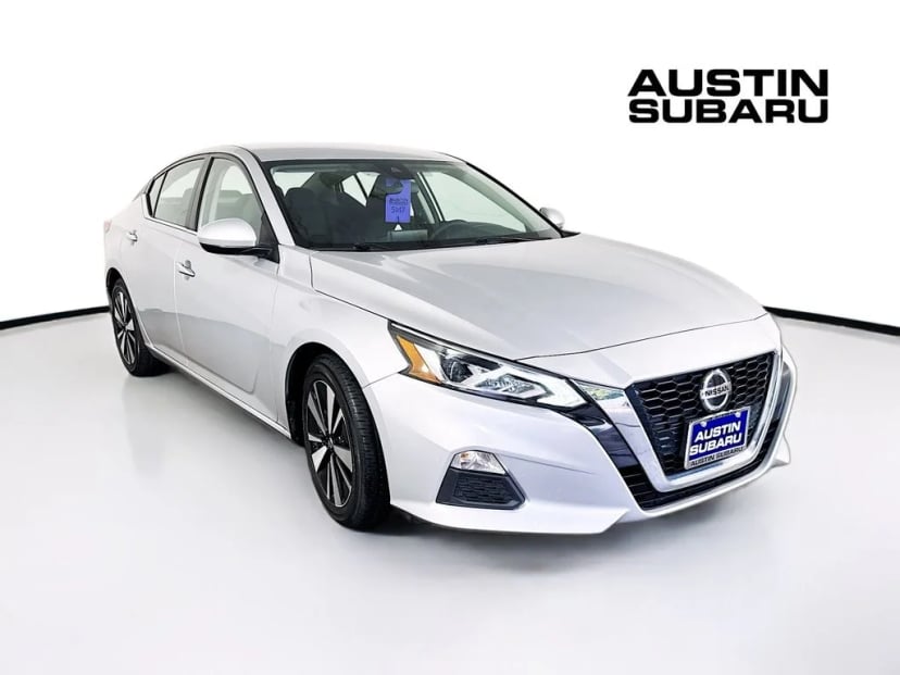 2022 Nissan Altima - Image 1