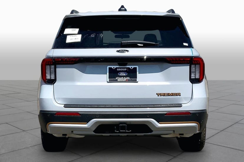 2026 Ford Explorer - Image 2