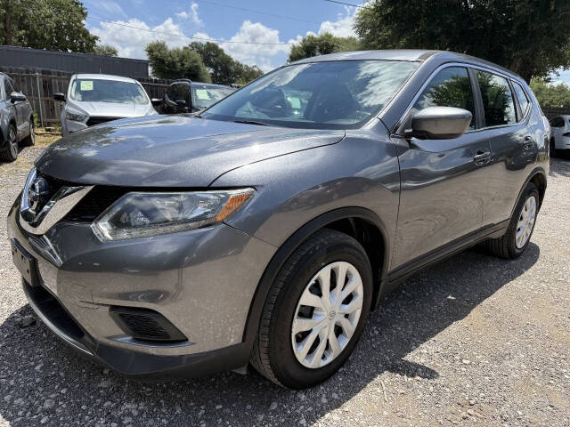 2016 Nissan Rogue - Image 1