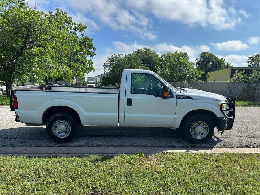 2015 Ford F-250 SD - Image 2