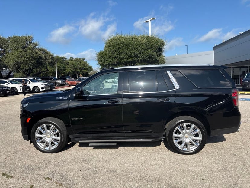 2024 Chevrolet Tahoe - Image 2