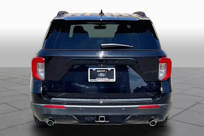 2023 Ford Explorer - Image 3