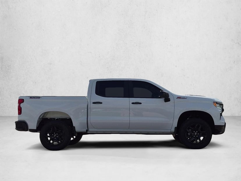 2026 Chevrolet Silverado 1500 - Image 2