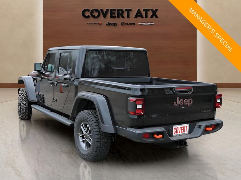 2026 Jeep Gladiator - Image 2