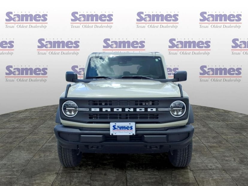 2026 Ford Bronco - Image 2