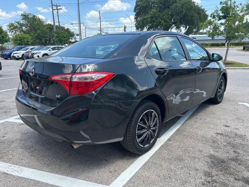 2018 Toyota Corolla - Image 2
