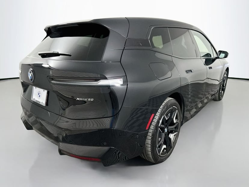 2024 BMW iX - Image 3