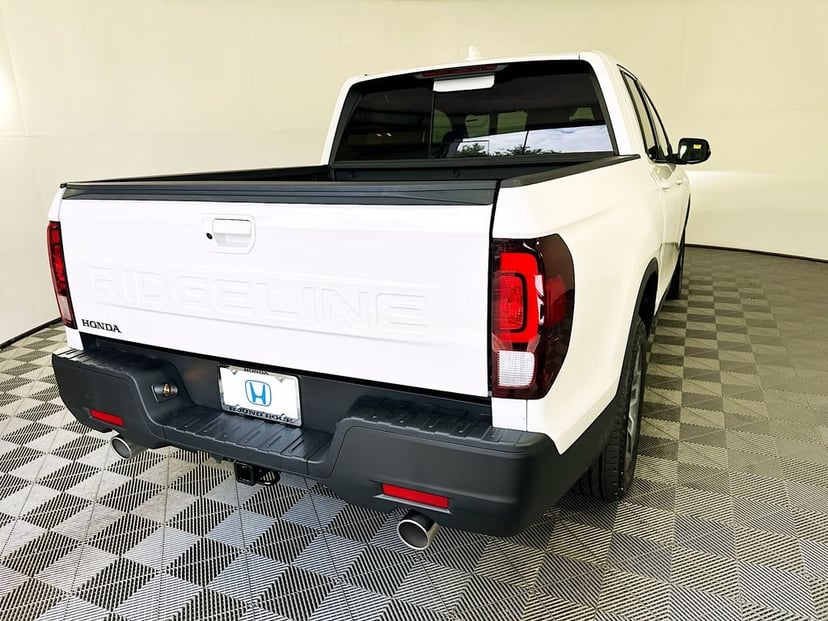 2026 Honda Ridgeline - Image 3