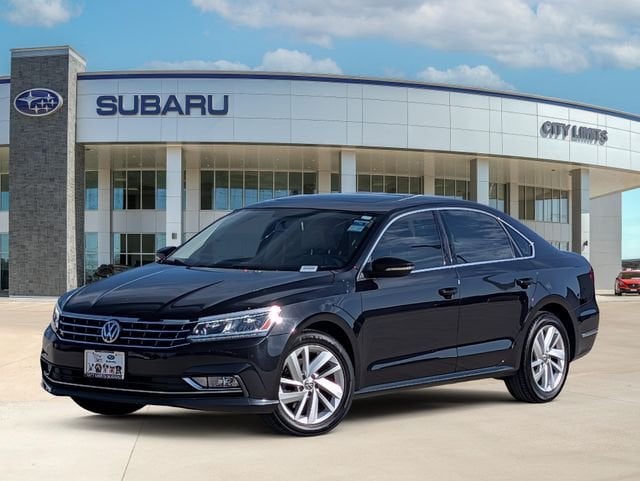 2018 Volkswagen Passat - Image 1