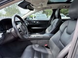 2021 Volvo V60 - Preview 8