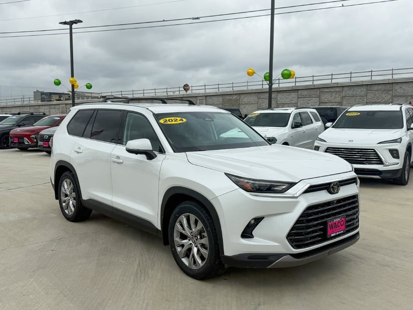 2024 Toyota Grand Highlander - Image 1