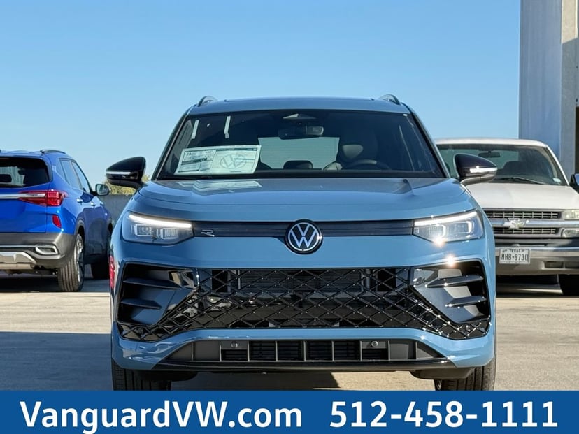 2026 Volkswagen Tiguan - Image 2