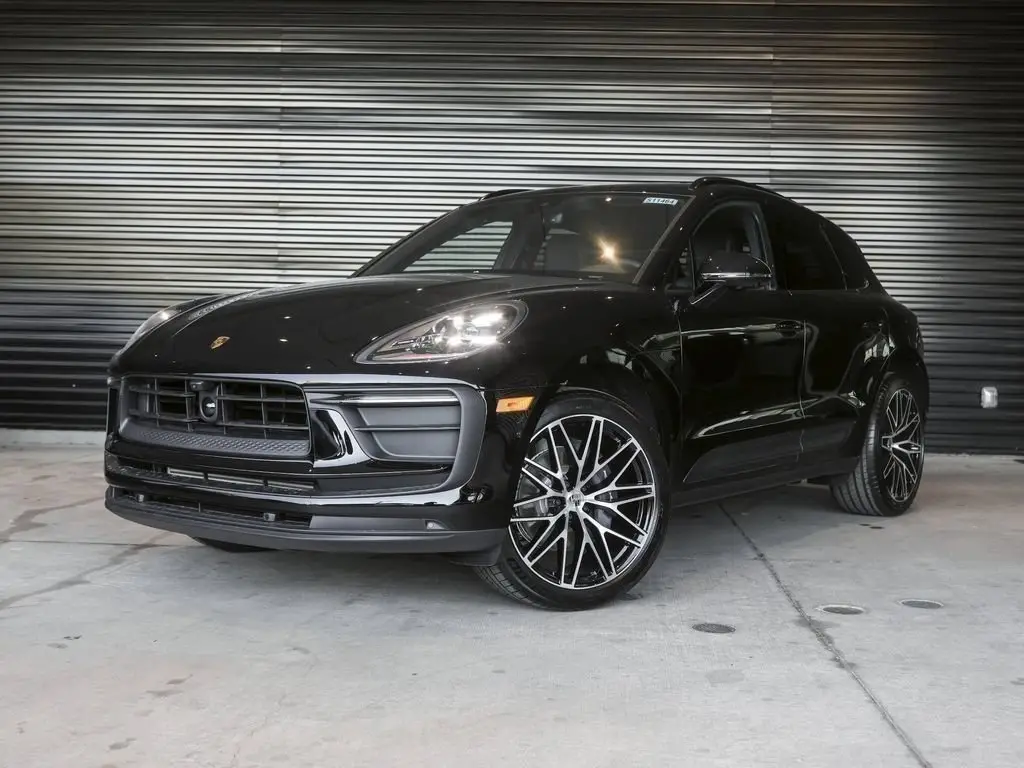 2026 Porsche Macan - Image 1