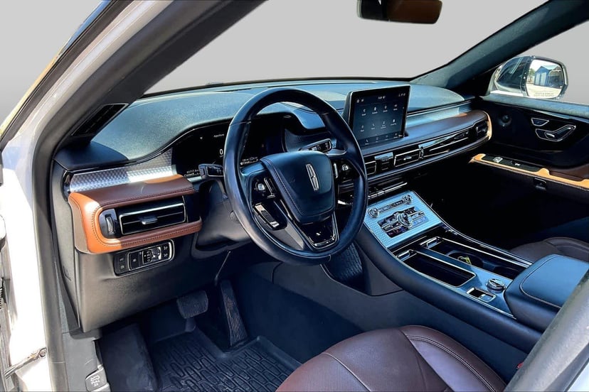 2020 Lincoln Aviator - Image 3