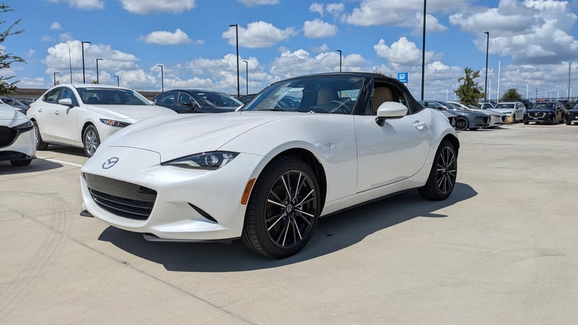 2026 Mazda MX-5 - Image 1