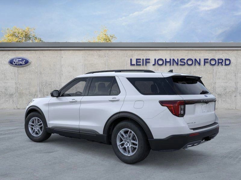 2026 Ford Explorer - Image 2