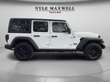 2021 Jeep Wrangler - Preview 13