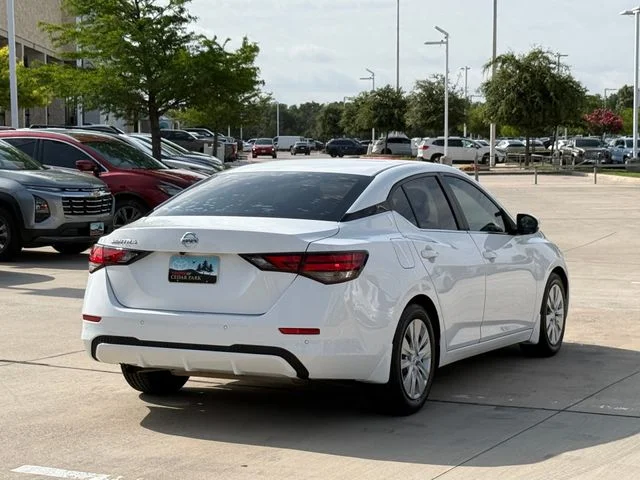 2020 Nissan Sentra - Image 2