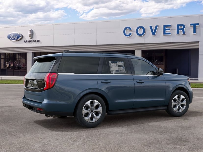 2027 Ford Expedition - Image 2