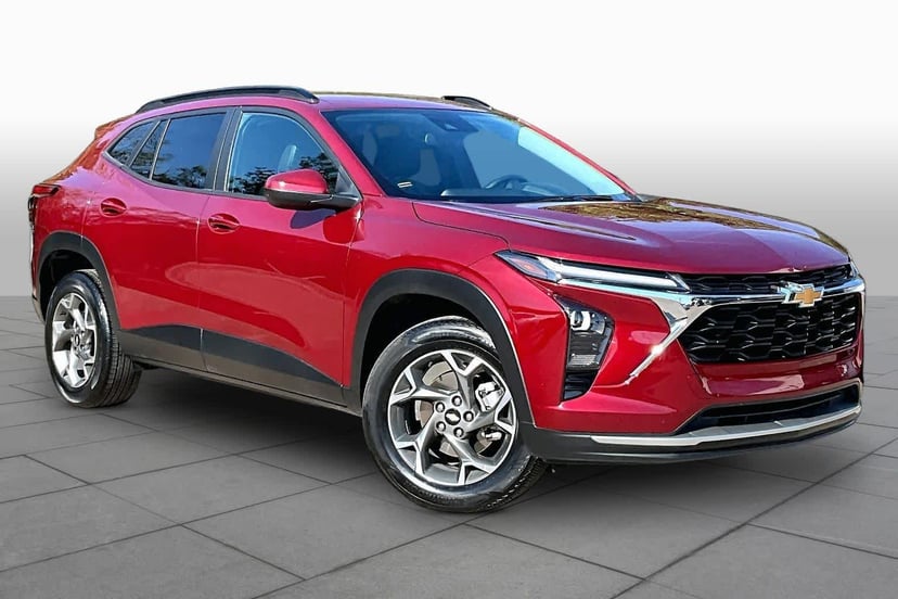 2025 Chevrolet Trax - Image 1