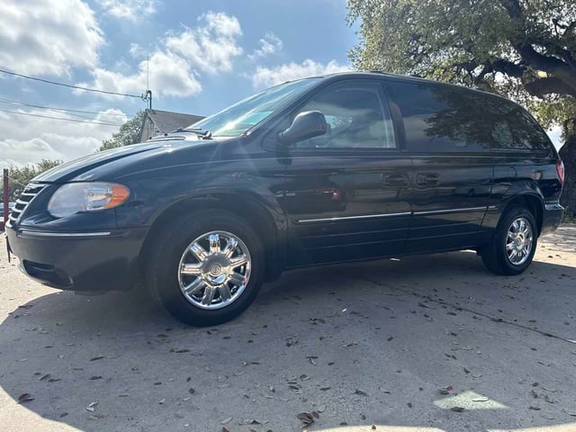 2007 Chrysler Town & Country