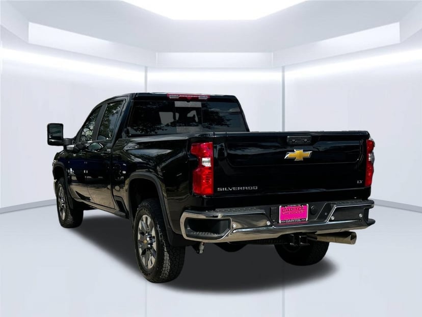 2026 Chevrolet Silverado 2500 HD - Image 2
