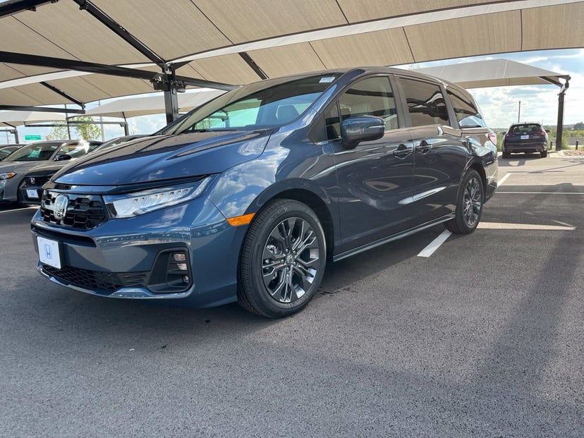 2027 Honda Odyssey - Image 1