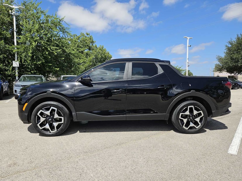 2024 Hyundai Santa Cruz - Image 2