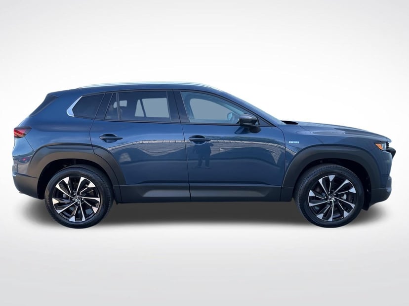 2025 Mazda CX-50 - Image 3