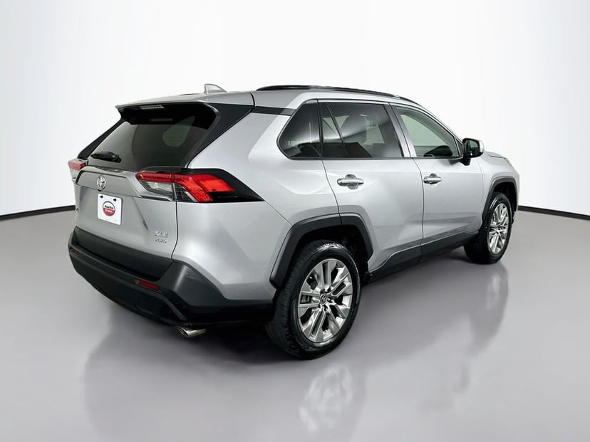 2023 Toyota RAV4 - Image 3