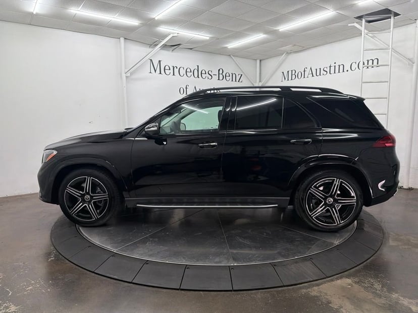 2026 Mercedes-Benz GLE - Image 3