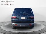2022 Jeep Wagoneer - Preview 15