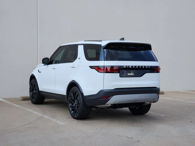 2025 Land Rover Discovery - Image 3