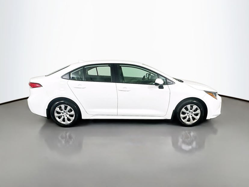 2026 Toyota Corolla - Image 2