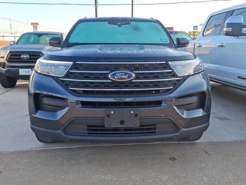 2023 Ford Explorer - Image 3