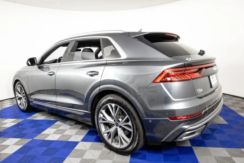 2023 Audi Q8 - Image 3